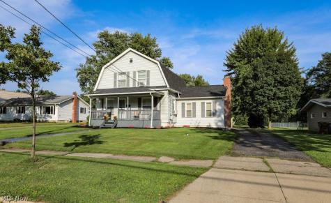 526 N Freedom Street Ravenna OH 44266