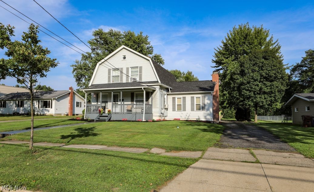 526 N Freedom Street Ravenna OH 44266