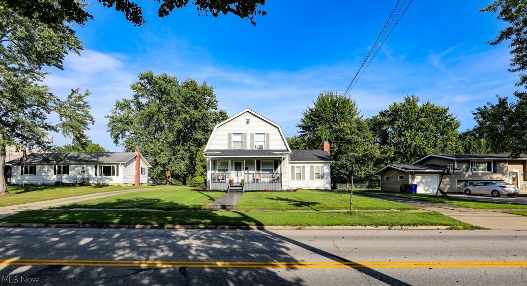 526 N Freedom Street Ravenna OH 44266