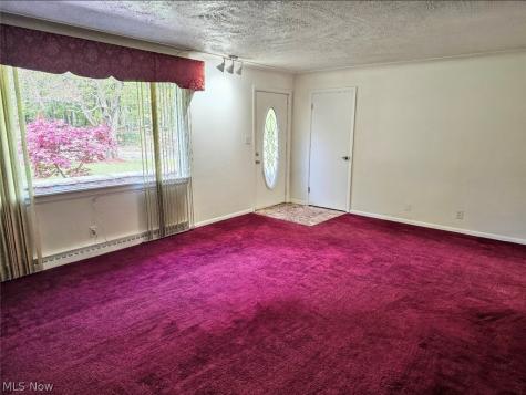 1702 Bears Den Road Youngstown OH 44511