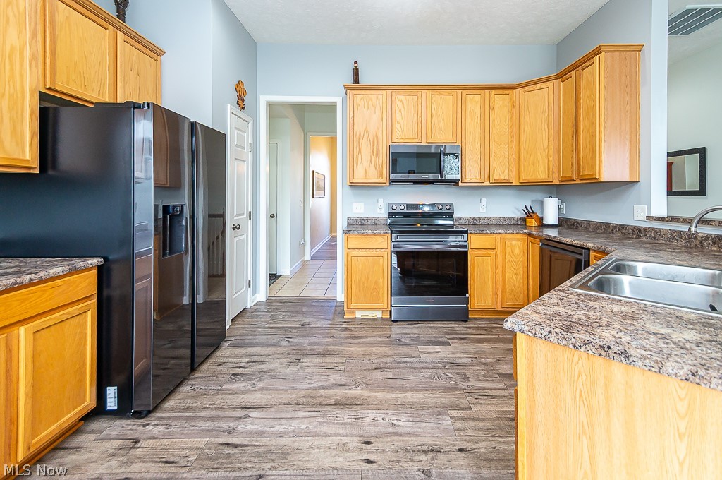 100 Stonewater Court Berea OH 44017