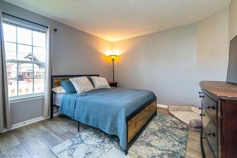 100 Stonewater Court Berea OH 44017