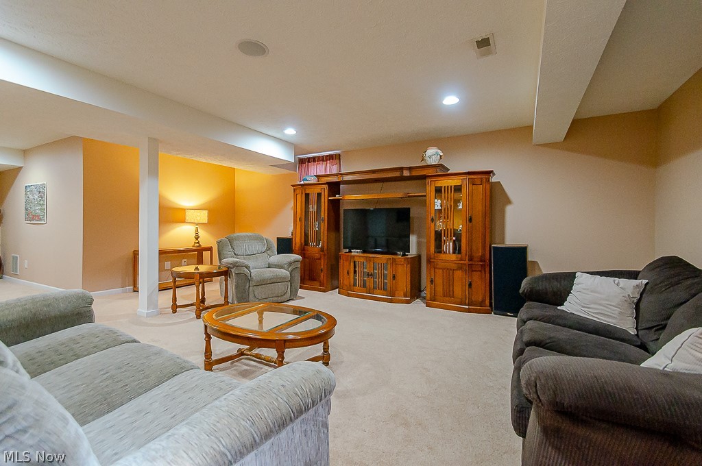 100 Stonewater Court Berea OH 44017