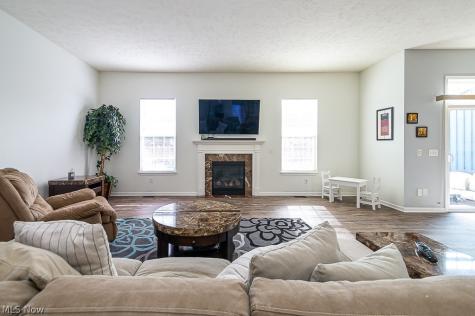 100 Stonewater Court Berea OH 44017