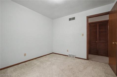 2053 Walker Mill Road Youngstown OH 44514