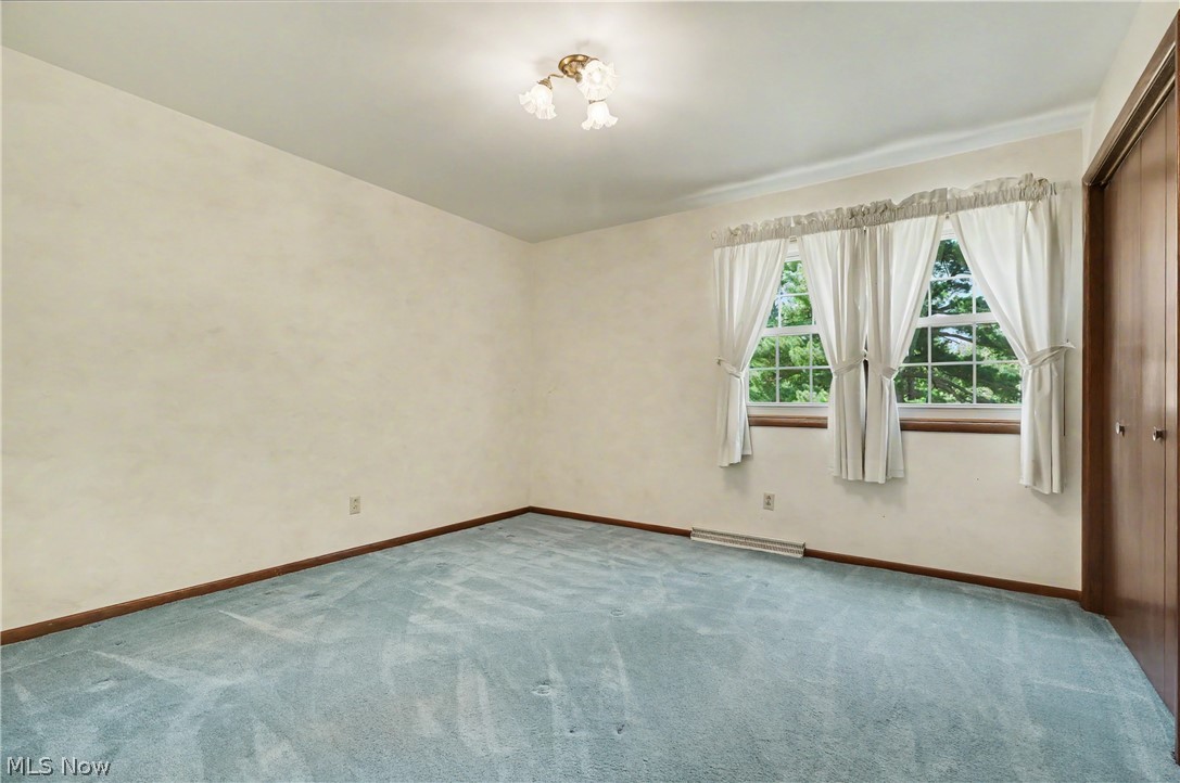 2053 Walker Mill Road Youngstown OH 44514