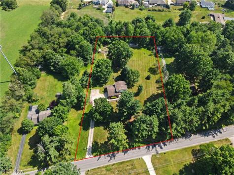 2053 Walker Mill Road Youngstown OH 44514
