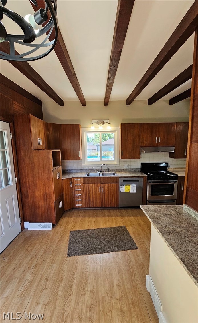 2134 Estabrook Avenue NW Warren OH 44485