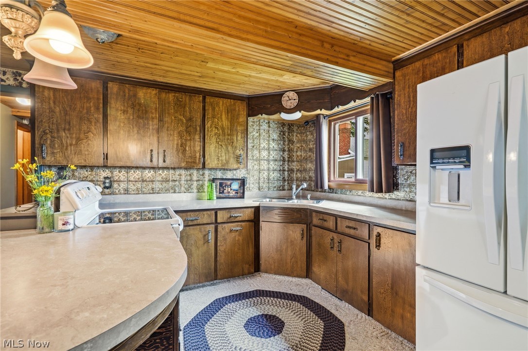 545 6th Street Carrollton OH 44615