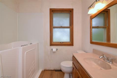 235 Lowrie Boulevard Northfield OH 44067