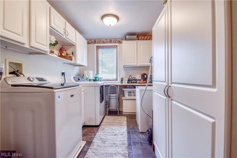 439 E 305th Street Willowick OH 44095