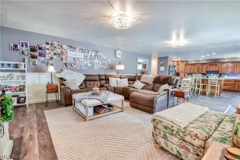 439 E 305th Street Willowick OH 44095