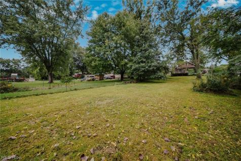 2821 Nesmith Lake Boulevard Akron OH 44314
