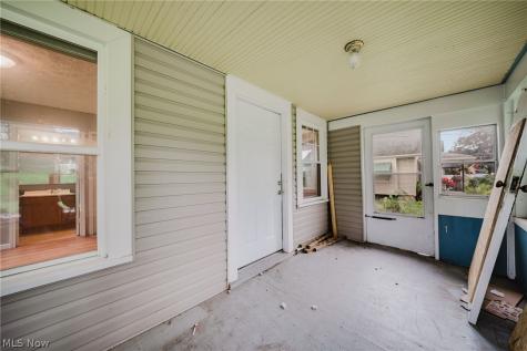 2821 Nesmith Lake Boulevard Akron OH 44314