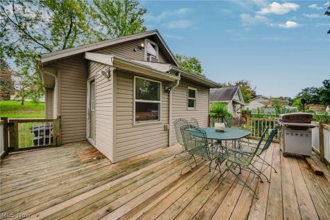 2821 Nesmith Lake Boulevard Akron OH 44314