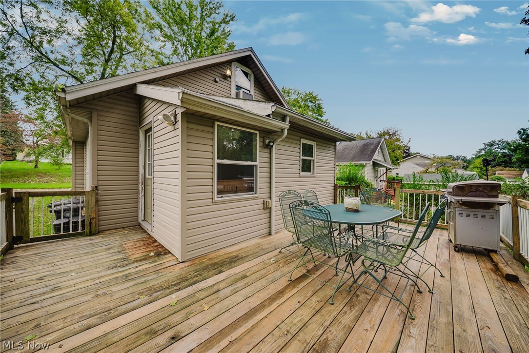 2821 Nesmith Lake Boulevard Akron OH 44314