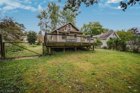 2821 Nesmith Lake Boulevard Akron OH 44314