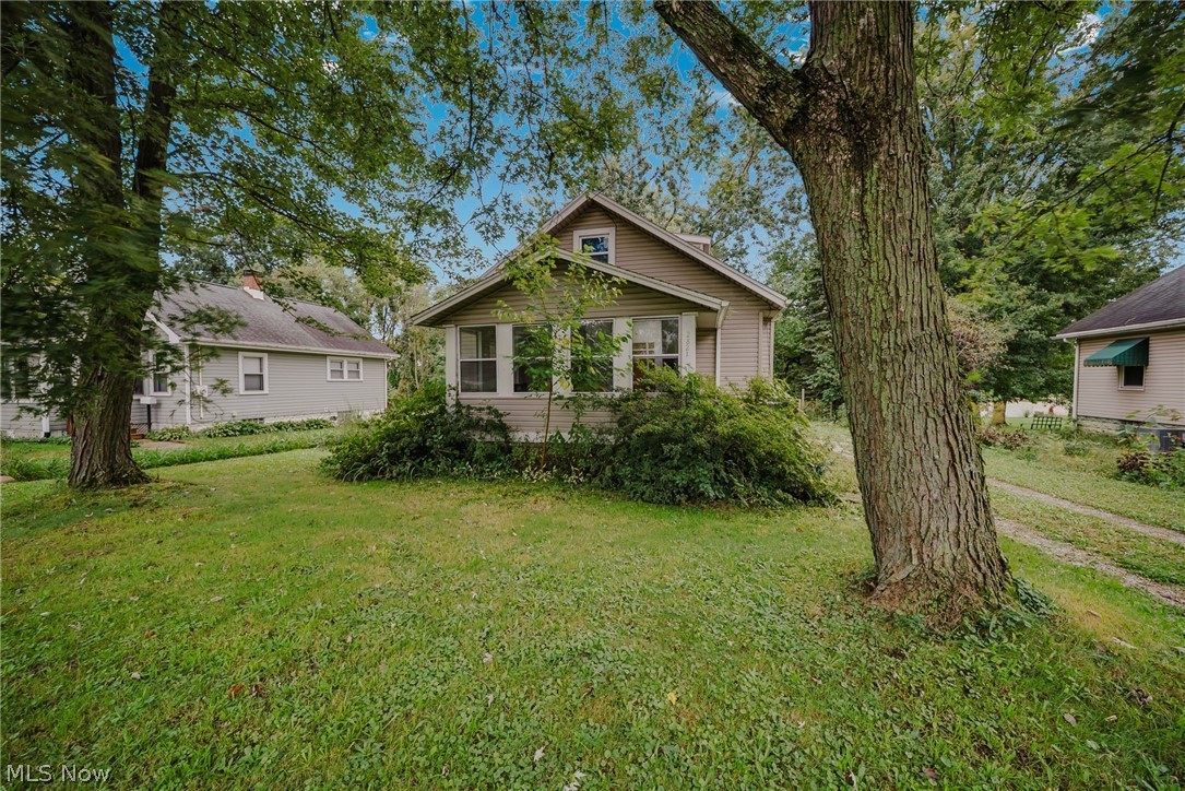 2821 Nesmith Lake Boulevard Akron OH 44314