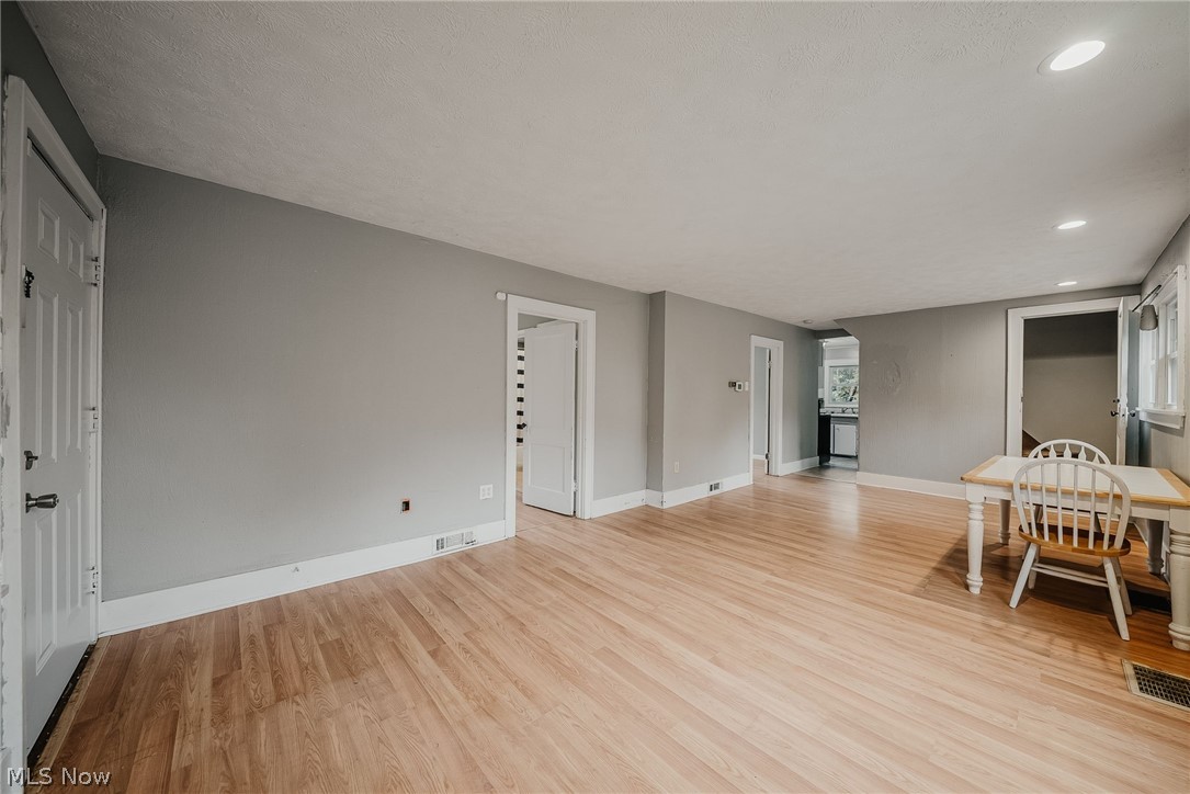 2821 Nesmith Lake Boulevard Akron OH 44314