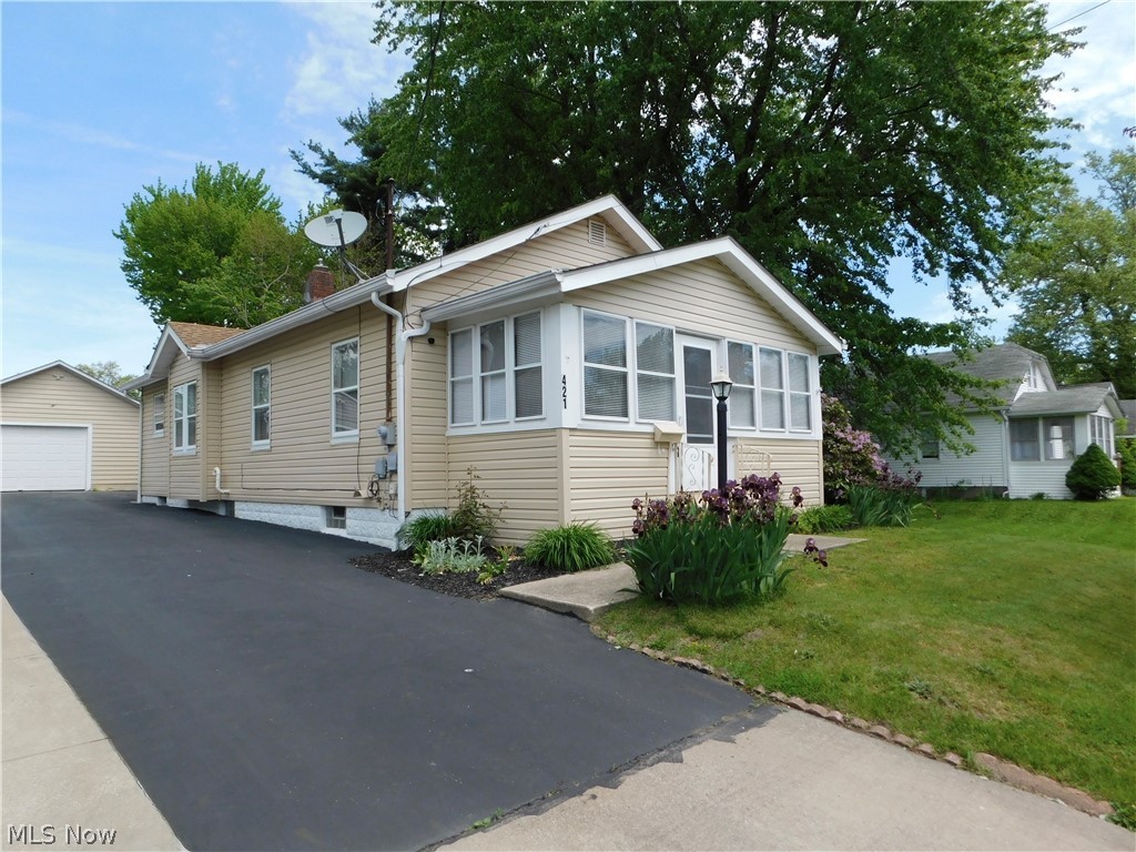 421 Celtic Street Akron OH 44314