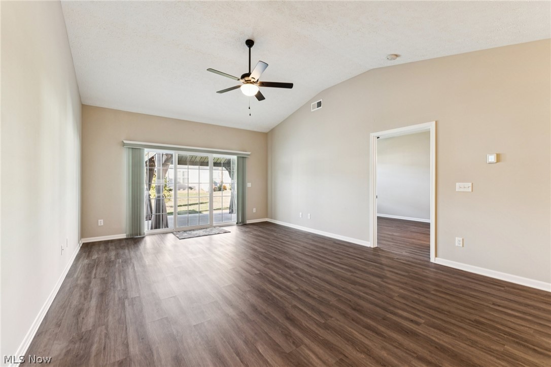 215 Silver Spring Circle Elyria OH 44035