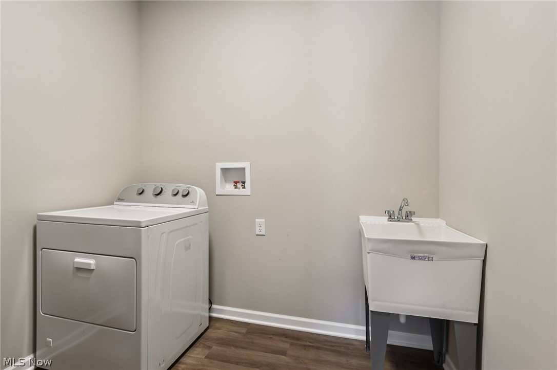 215 Silver Spring Circle Elyria OH 44035