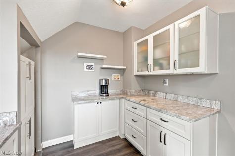 14521 Rainbow Avenue Cleveland OH 44111