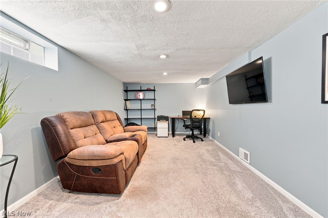 14521 Rainbow Avenue Cleveland OH 44111