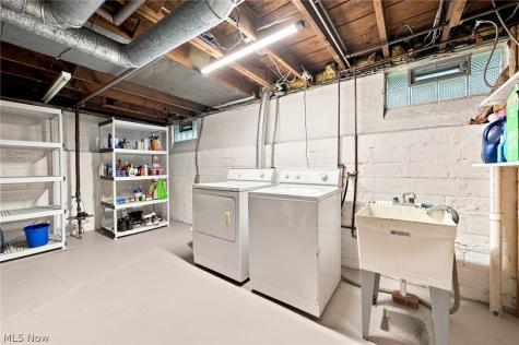 14521 Rainbow Avenue Cleveland OH 44111