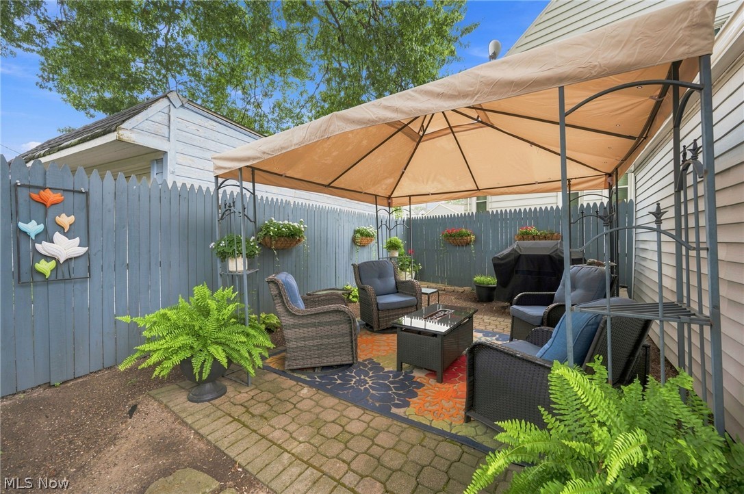 14521 Rainbow Avenue Cleveland OH 44111
