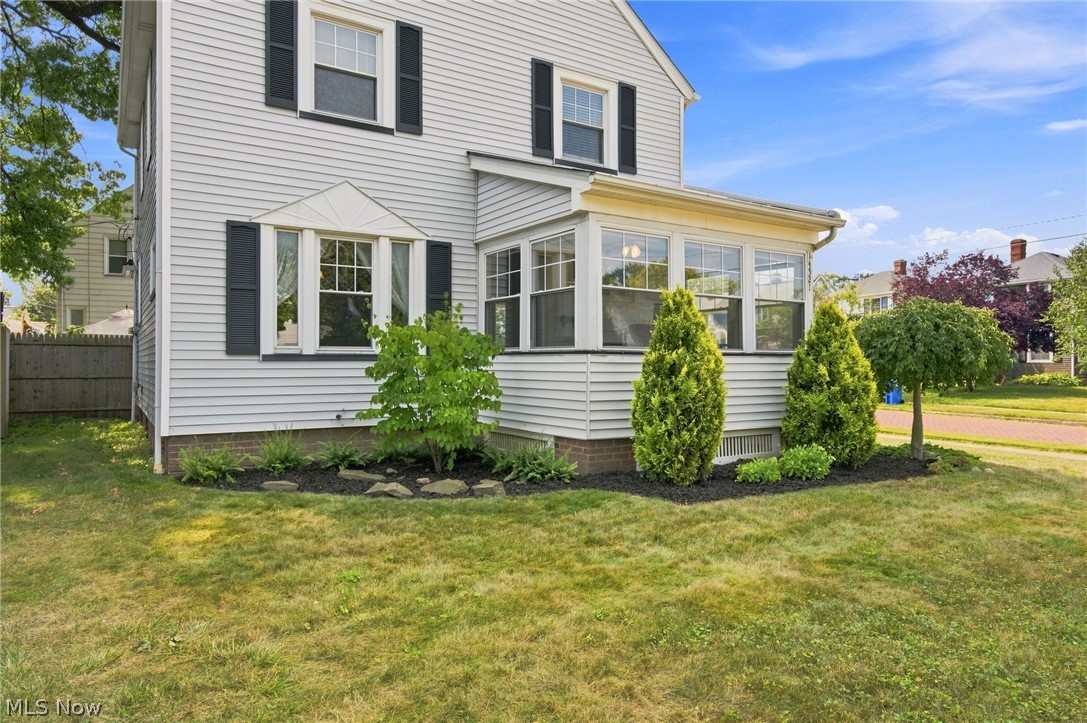 14521 Rainbow Avenue Cleveland OH 44111
