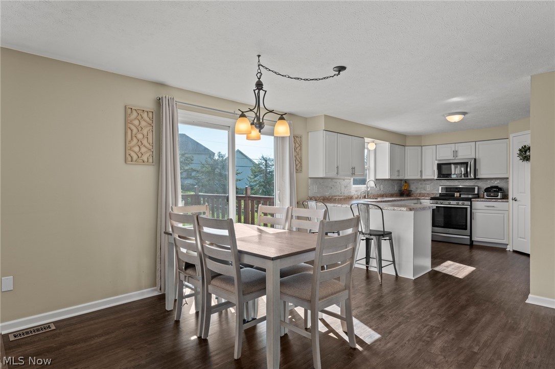 5242 Aster Avenue NE Canton OH 44705