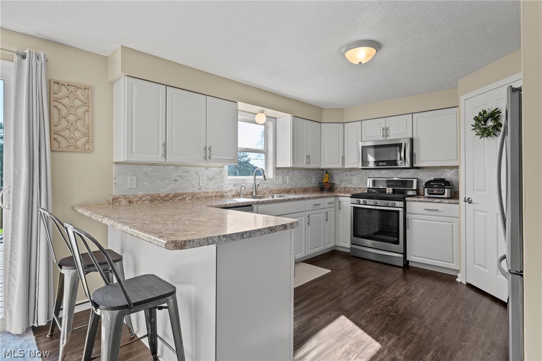 5242 Aster Avenue NE Canton OH 44705