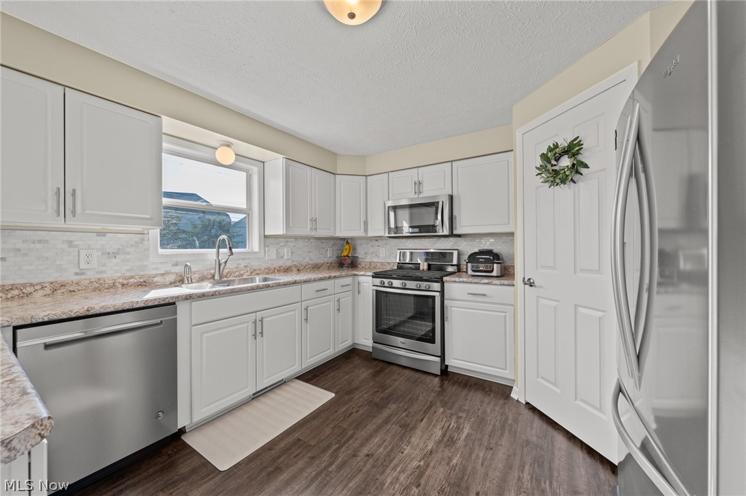 5242 Aster Avenue NE Canton OH 44705