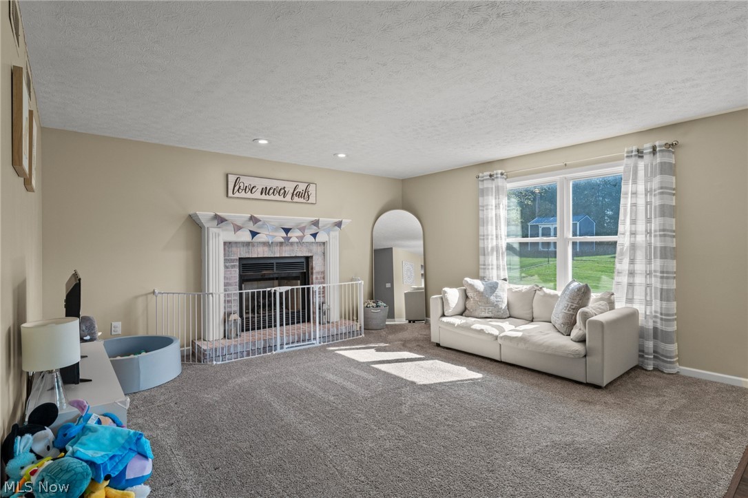 5242 Aster Avenue NE Canton OH 44705