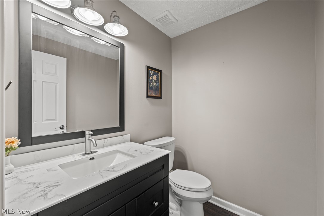 5242 Aster Avenue NE Canton OH 44705