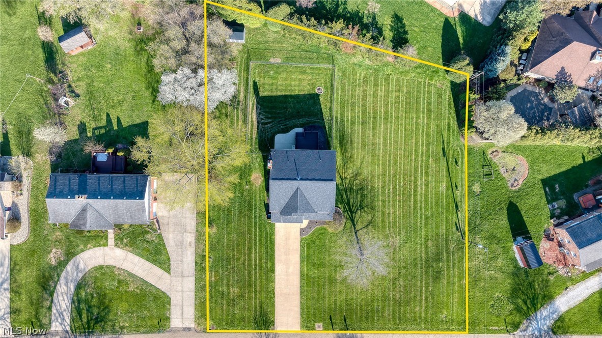 5242 Aster Avenue NE Canton OH 44705