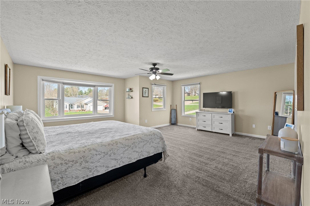 5242 Aster Avenue NE Canton OH 44705
