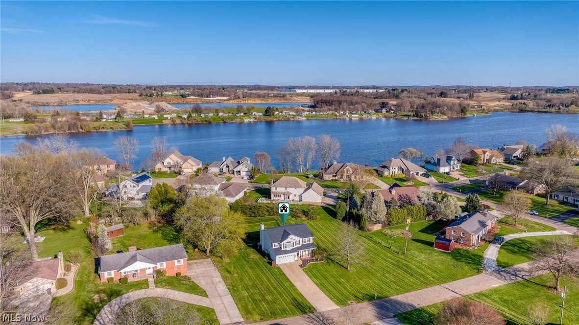 5242 Aster Avenue NE Canton OH 44705