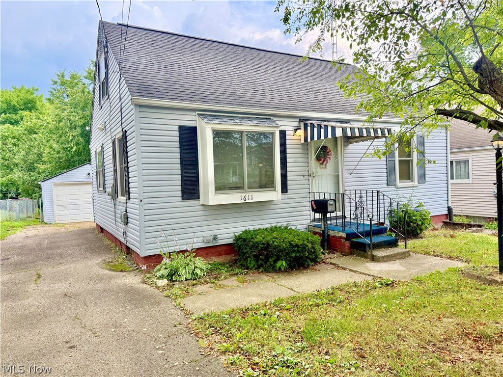 1611 27th Street NE Canton OH 44714