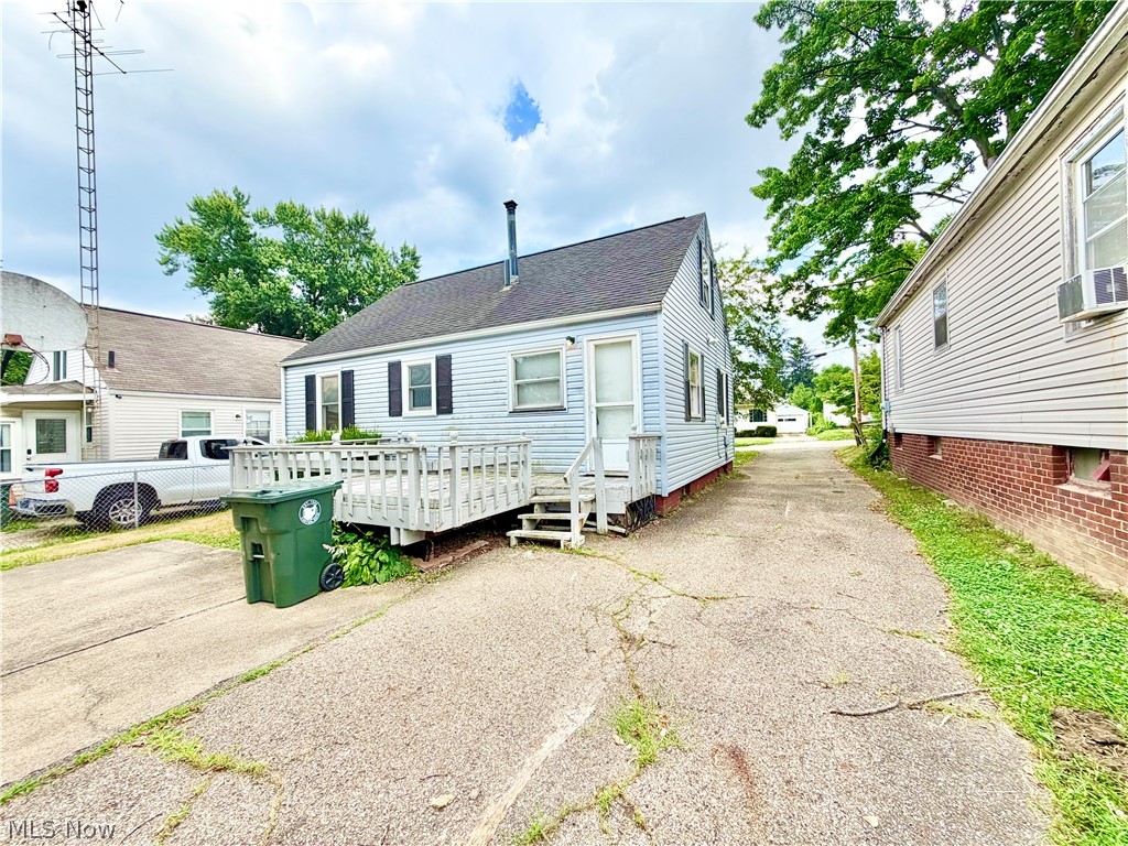 1611 27th Street NE Canton OH 44714