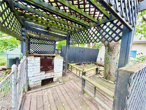 1611 27th Street NE Canton OH 44714