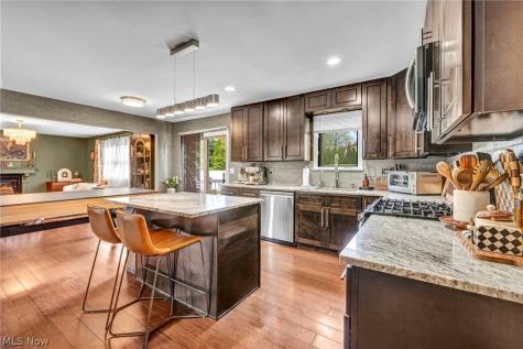 3811 Vincent Drive Seven Hills OH 44131
