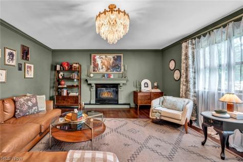 3811 Vincent Drive Seven Hills OH 44131