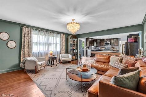 3811 Vincent Drive Seven Hills OH 44131