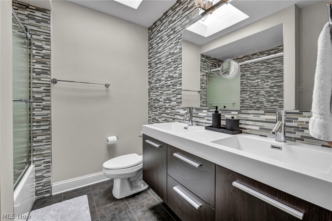 3811 Vincent Drive Seven Hills OH 44131