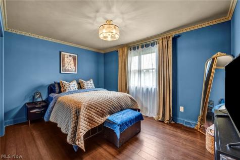 3811 Vincent Drive Seven Hills OH 44131