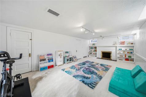 2476 Channing Road University Heights OH 44118