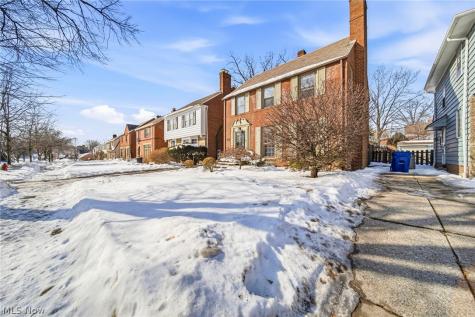 2476 Channing Road University Heights OH 44118