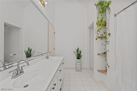 1830 W 50th Street Cleveland OH 44102